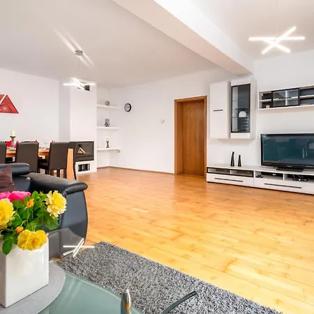 5 Bedroom Pet Friendly In Rukavac * Rukavac (Primorje-Gorski Kotar)