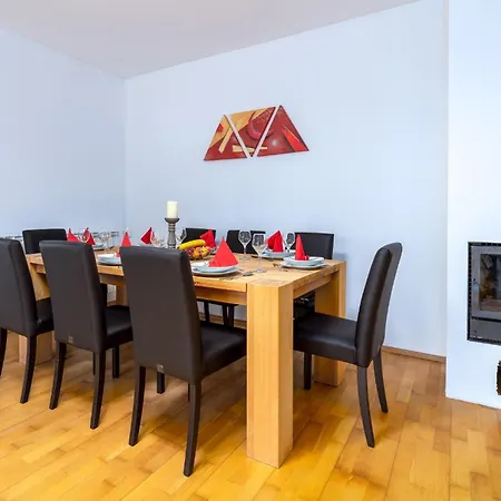 Vikendica 5 Bedroom Pet Friendly In Rukavac