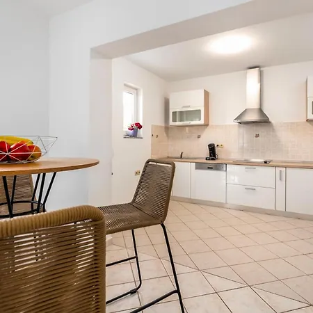5 Bedroom Pet Friendly In Rukavac Vikendica Rukavac (Primorje-Gorski Kotar)