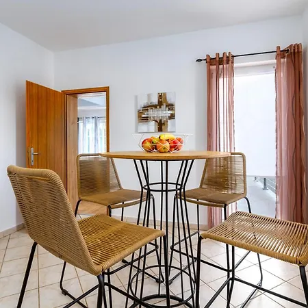 5 Bedroom Pet Friendly In Rukavac Vikendica