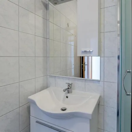 5 Bedroom Pet Friendly In Rukavac Rukavac (Primorje-Gorski Kotar)